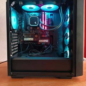 AMD Ryzen 7 9800X3D, RTX 5080, 64gb DDR5, SSD 2TB, Vodeno 240, 850W