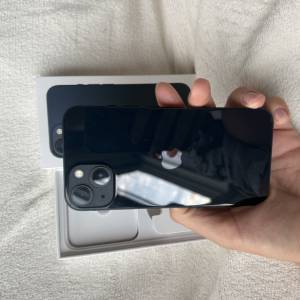 Apple iPhone 13, 256 GB, Midnight (crni) – odlično stanje!