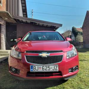 Chevrolet cruze 1.6ls+plin 2011g reg10/25g 180.000km može zamjena