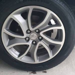 Citroen C-Crosser 2.2 HDI