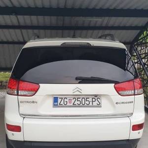Citroen C-Crosser 2.2 HDI