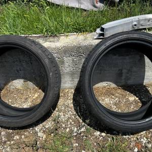 Gume ljetne Bridgestone 225/40/R19 2 kom.
