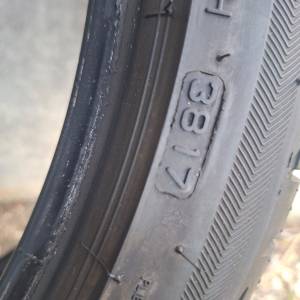 Gume ljetne Bridgestone 255/35/19 2 kom.
