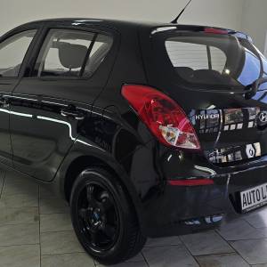 HYUNDAI I20 1,2I ODLIČNO STANJE