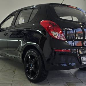 HYUNDAI I20 1,2I ODLIČNO STANJE