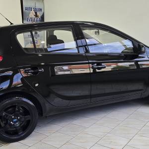 HYUNDAI I20 1,2I ODLIČNO STANJE