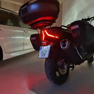 Kymco AK 550