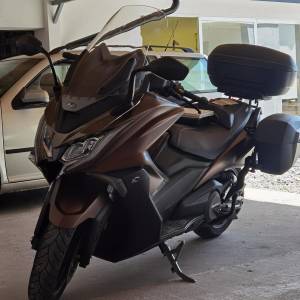 Kymco AK 550