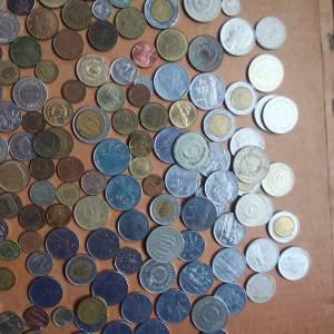 Mega lot stranih kovanica - cca 750 komada