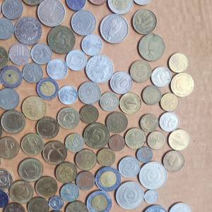 Mega lot stranih kovanica - cca 750 komada