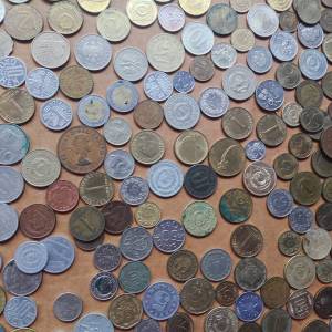 Mega lot stranih kovanica - cca 750 komada