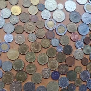 Mega lot stranih kovanica - cca 750 komada