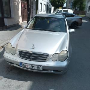 Mercedes 220 cdi