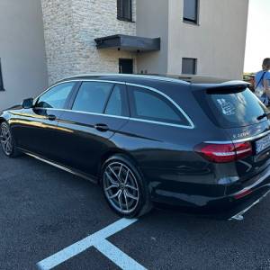 Mercedes-Benz E220d T-model 4MATIC AMG Line-HITNA PRODAJA!