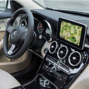 Mercedes Garmin Pilot najnovija navigacijska kartica 2025. sa kamerama
