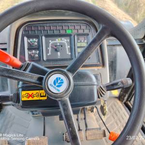 New holland m 100