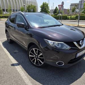 Nissan Qashai 1.5 dci*Full oprema*Jamstvo*Servisna*Panorama