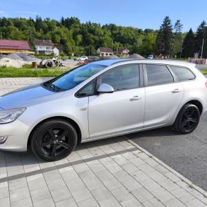 Opel Astra J 1.7 CDTI Sport Tourer 2011g.