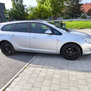 Opel Astra J 1.7 CDTI Sport Tourer 2011g.