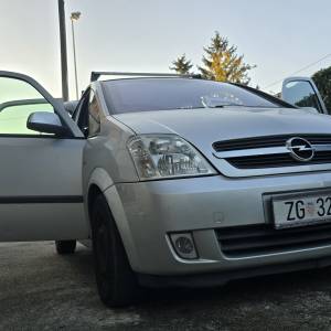 OPEL MERIVA 2004 GOD 1,7 DTI PRVI VLASNIK