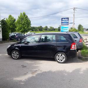 Opel zafira b 2009
