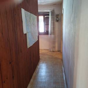 Prodaja stan 44m2, centar Cresa, za renovaciju