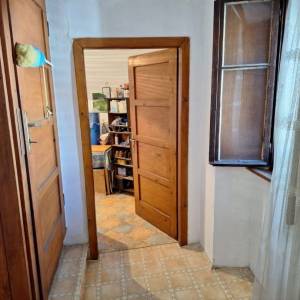 Prodaja stan 44m2, centar Cresa, za renovaciju