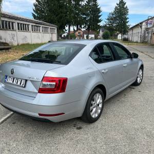 Prodajem Škoda Octavia 3