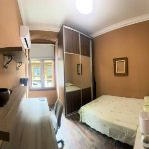 RIJEKA, CENTAR-Visoko prizemlje-Dugoročni najam za 2 osobe