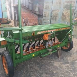 Sijačica AMAZONE D8