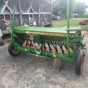 Sijačica AMAZONE D8