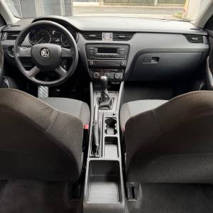 ŠKODA OCTAVIA 1.6TDI /prvi vlasnik/veliki servis/odličan/