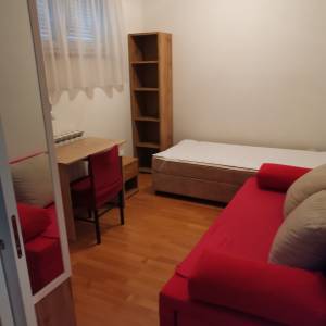 Urednoj studentici iznajmljuje se soba, Zagreb, centar Trešnjevka