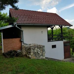Vikendica za zemljištem