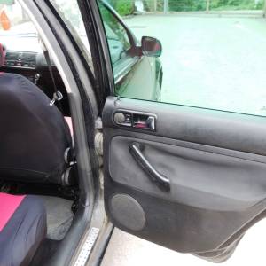 VW  GOLF  IV,  2002,  dugogod. vlasnik, reg, servisna, klima, elektro