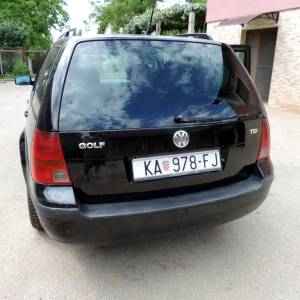 VW  GOLF  IV,  2002,  dugogod. vlasnik, reg, servisna, klima, elektro