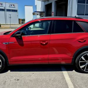 VW T-Roc 2.0DSG 2xR LINE,IQ Matrix,Panorama €34.400 registrian!