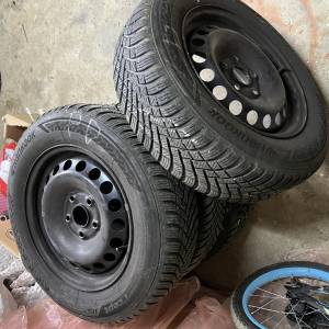 Zimske gume Hankok sa felgama 15”
