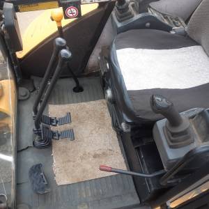 bager JCB- 6 tona