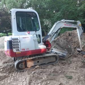bager takeuchi 2,5 t