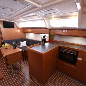 Bavaria cruiser 37 Luka