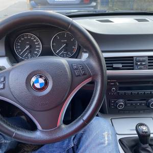 BMW E90 318D LCI
