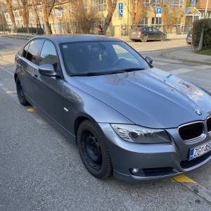 BMW E90 318D LCI