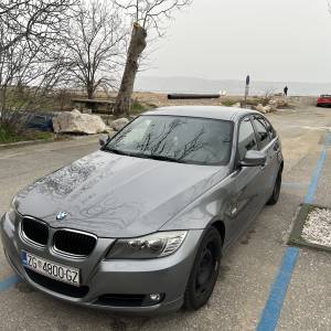 BMW E90 318D LCI