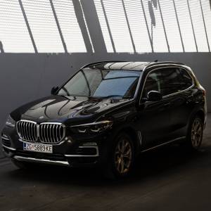 BMW X5 45e, 2god BMW garancija,Reg.do 12/2025,  Zračni ovjes, 394KS!