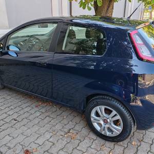 Fiat Punto EVO 1,2 8v - Ful oprema, alu felge, veliki i mali servis...