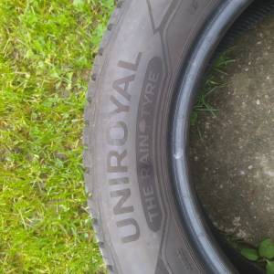 Gume ljetne Uniroyal 185/60/15 2 kom.