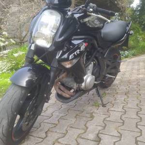 Kawasaki Er6n 649 cm3, 2008 god.