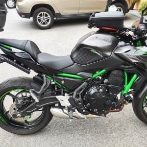 Kawasaki Z650 2023.