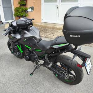 Kawasaki Z650 2023.